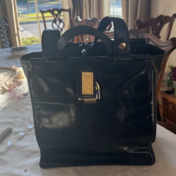 BADGLEY MISCHKA ladies patent leather, black bag excellent condition - Picture 13 of 14